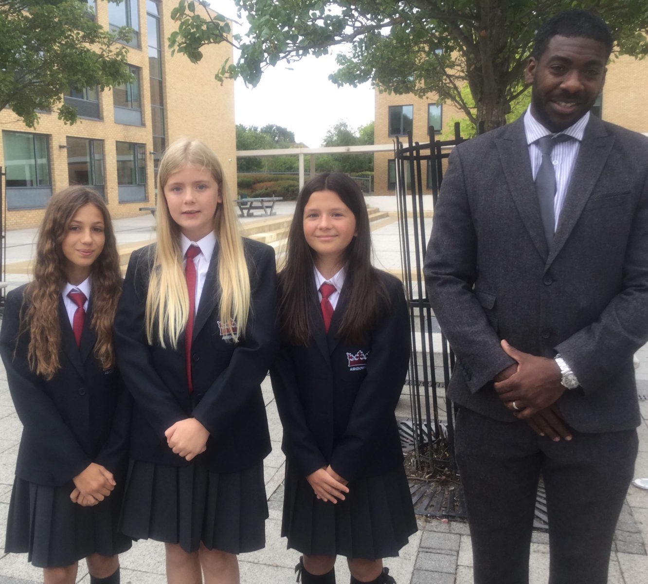 SCWA welcomes new Year 7 and 12 students to the school.
